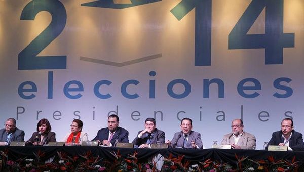 Tribunal Supremo Electoral declaró a Sánchez Cerén como virtual ganador (Foto: EFE)
