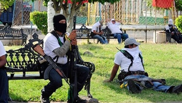 Unas 70 comunidades de Michoacán, y el vecino estado de Guerrero, tienen presencia de autodefensas. (Foto: correodelorinoco.gob.ve) 