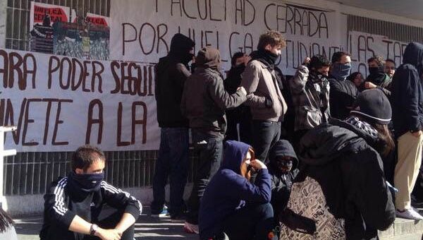Una huelga estudiantil se desarrolla en Madrid este miércoles y jueves. (Foto: @HsalasteleSUR)
