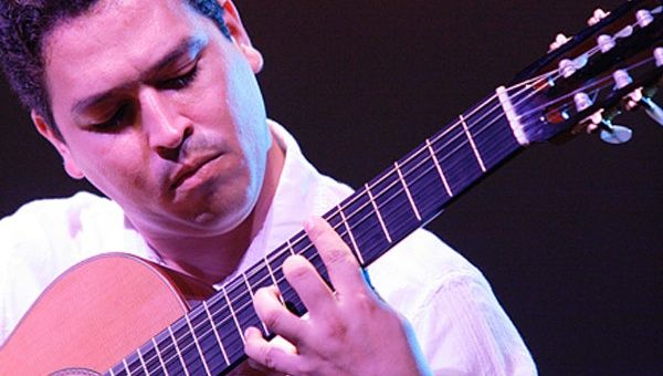Su versatilidad, permite que José Luis Lara toque temas populares, clásicos y tradicionales. (Foto: venezuelasinfonica.com) 