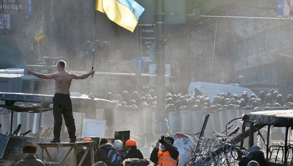 Según el presidente de Rusia el despliegue de fuerza en Ucrania causará una posible guerra civil. (Foto: Archivo)