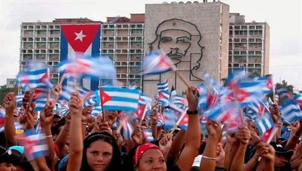 Para esta edición del desfile está prevista la participación de casi mil 700 amigos de Cuba procedentes de 68 países de América, Europa, Asia y África.(Foto: radiorebelde.cu)