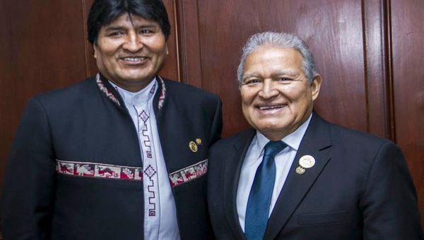 Morales y Sánchez Cerán revisaron temas bilaterales que prometieron fortalecer (Foto:EFE)