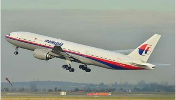 El Boeing 777 desapareció de los radares después de despegar de Kuala Lumpur con 239 personas a bordo (Foto:Archivo)