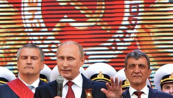 Los rusos saludaron el discurso de Putin en Crimea, en la celebración del Día de la Victoria (Foto: Archivo)