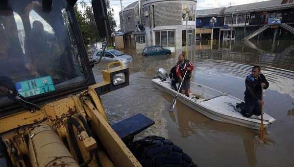 Las inundaciones que han afectado a Serbia y Bosnia han sido las peores en los últimos 120 de años; de acuerdo con las informaciones oficiales (Foto: AP)