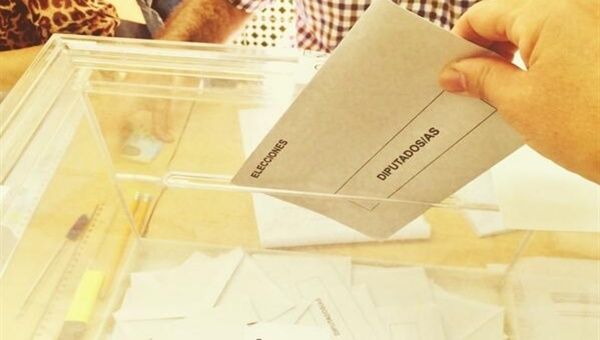 Votantes en España convocados a las urnas por las Parlamentarias Europeas. (Foto: @SRodrigoteleSUR)