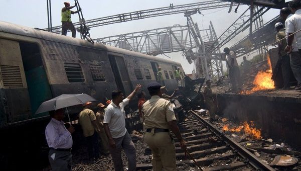 23 millones de pasajeros se trasladan diariamente en el sistema ferroviario de India. (Foto: EFE)