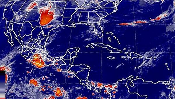 El ciclón se ubicó este lunes en categoría 3, generando nubosidad en el oeste y centro-norte de México (Foto:Archivo)