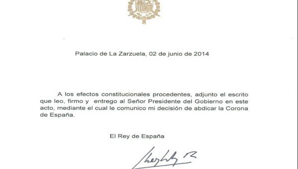 Carta en la que el Rey Juan Carlos anuncia su abdicación a la corona española (Foto: @HildateleSUR)