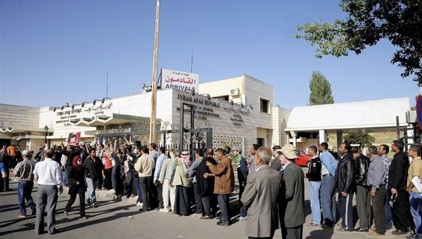 Las colas en los centros electorales evidencia que ningún sirio quiere dejar pasar la oportunidad de ejercer el voto. (Foto: EFE)