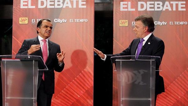 En el debate presidencial del lunes, Santos rechazó el lenguaje guerrerista de Zuluaga. (Foto: EFE)