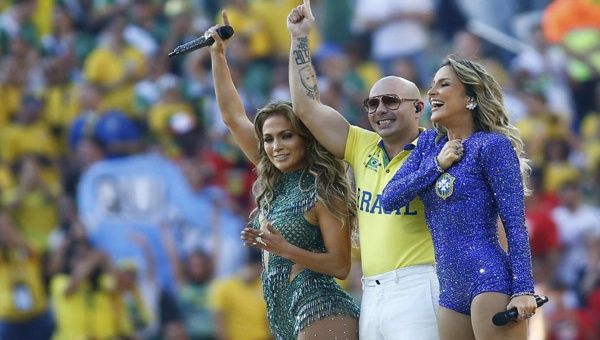 Pitbull, Jennifer López y Claudia Leitte. (Foto: Reuters)