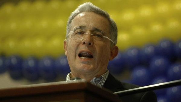 Álvaro Uribe encabeza la oposición a Santos en el Congreso. (Foto: EFE)