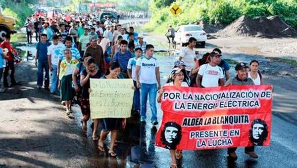 Las comunidades indígenas y la masa campesina pideron al Gobierno no contaminar su habitat (Foto:PrensaLibre.gt)