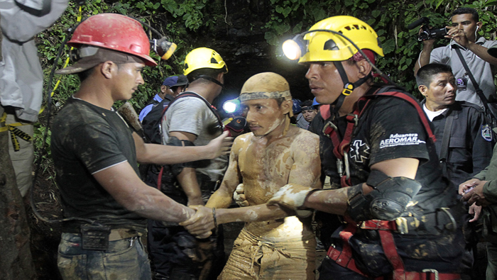 No se sabe sin son 5 o 7 los mineros nicaragüenses que siguen atrapados en la mina El Comal (Foto: Reuters)