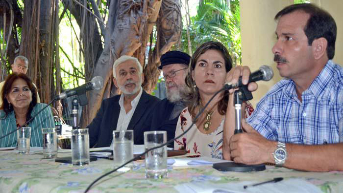 Fernándo González confía en la solidaridad internacional para dar a conocer la lucha cubana por la libertad de sus héroes. (Foto: Granma)