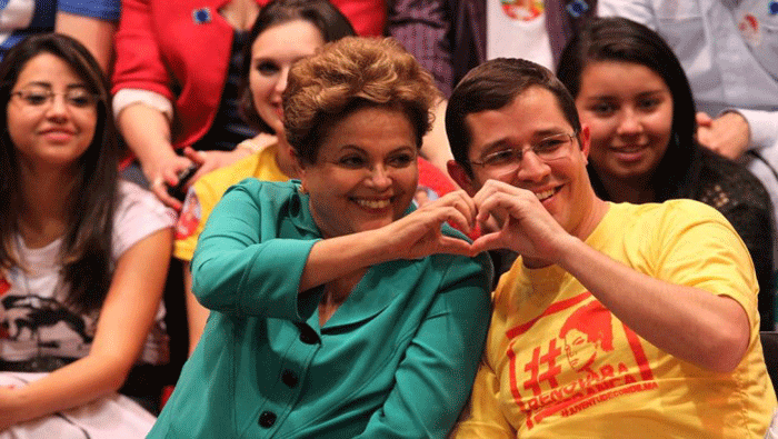 Dilma Rousseff se mantiene como la candidata ideal para la juventud. (Foto: Oglobo)