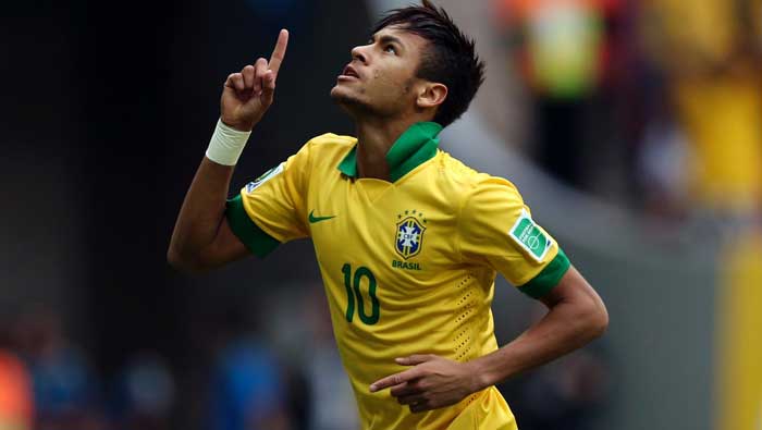 El atancante brasileño asumirá la capitanía de su selección en el partido amistoso contra Colombia (Archivo)