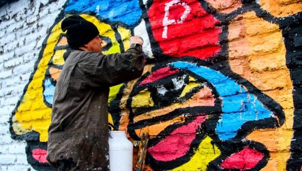 Luego de 41 años el pueblo chileno recuerda el legado cultural de Víctor Jara. (CHVNoticias)