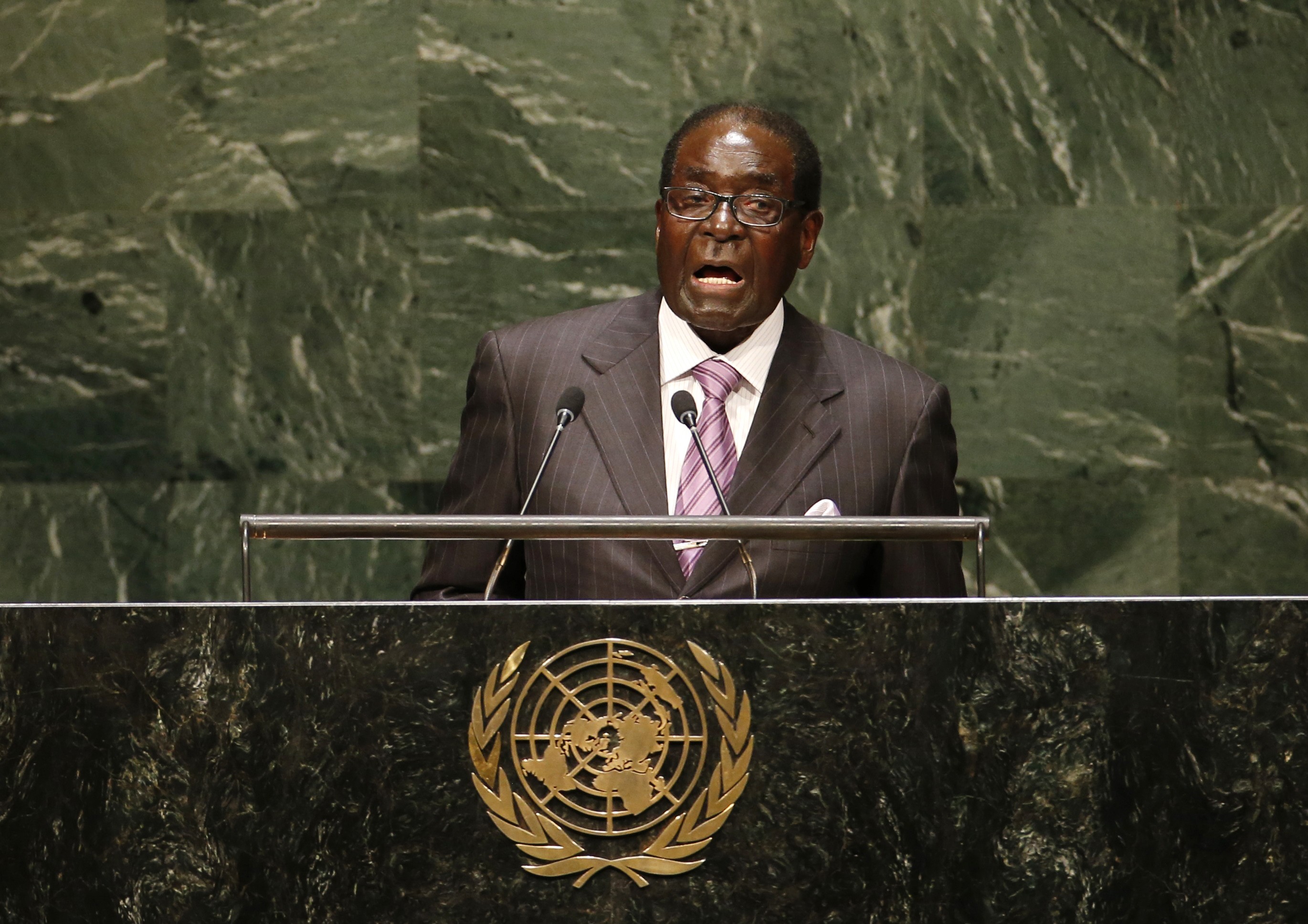 Llamó a los países hostiles con Zimbabue a crear relaciones basadas en una 