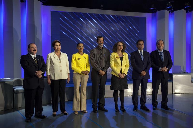 En la final de la campaña electoral brasileña, candidatos presidenciales expusieron sus criterios sobre temas de actualidad en un último debate televisivo. (Foto: EFE)