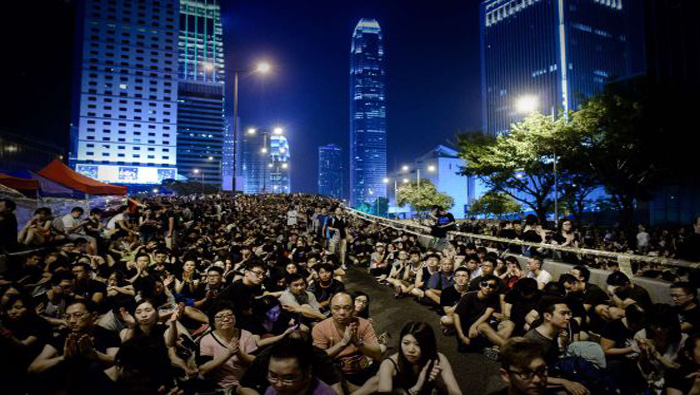 Protestas opositoras que habían tomado la ciudad de Mong Kok por siete días, se dispersan este domingo. (Foto: Archivo/AFP)