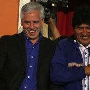 Evo Morales, junto a su vicepresidente, Álvaro García Linera.  (Foto: Efe)