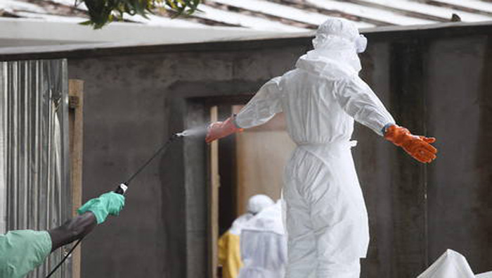 Insumos de laboratorios y trajes de bioseguridad llegarán a Venezuela en los próximos días como medidas preventivas contra el ébola. (Foto: EFE)