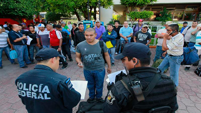 Detienen otros 14 policías por caso Ayotzinapa
