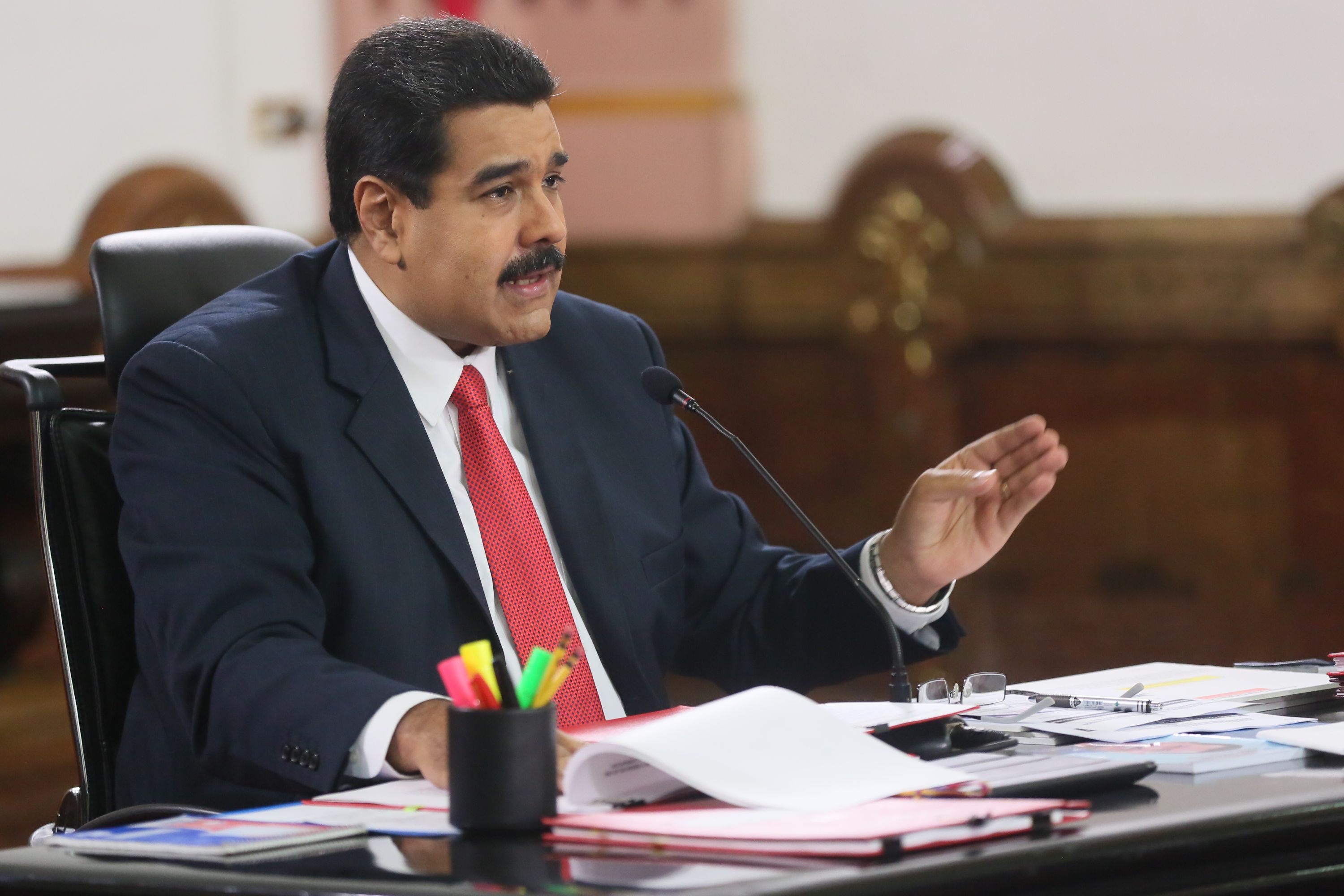 Nicolás Maduro: EE.UU. usa el fracking para golpear a Rusia