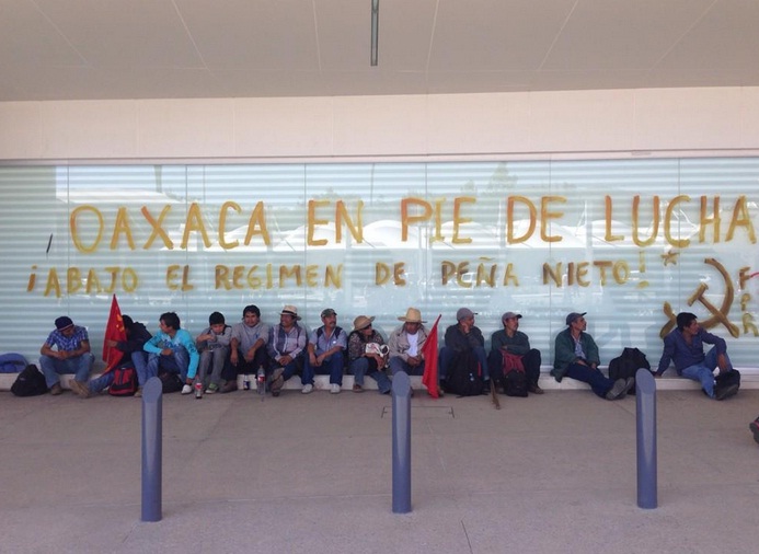 Son maestros de la CNTE en pie de lucha (Foto:Reversa)