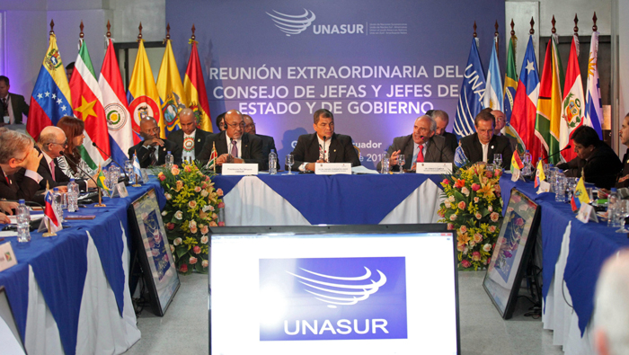 En la VIII cumbre de la Unasur se traspasó la presidencia pro témpore a Uruguay. (Foto: EFE)