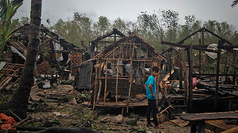 Al menos 21 muertos en Filipinas tras el paso del tifón 'Hagupit'.