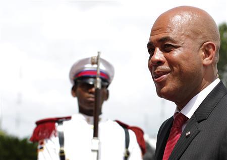 El presidente Martelly enfrenta violentas protestas opositoras que buscan desestabilizar su gobierno y provocar su renuncia.