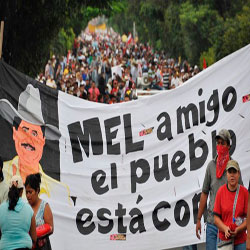 Honduras: Medios, Manipulación y Dominación