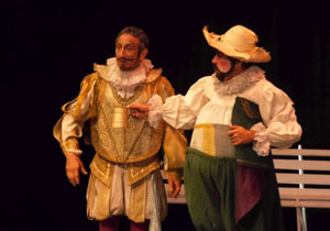 “El Quijote y Sancho Panza” representado por Jorge Hernández Vielman y Gustavo Santos.
