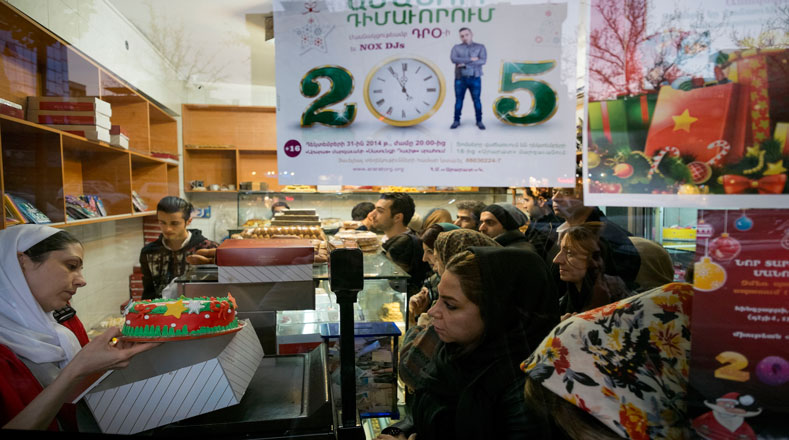 En Irán cuentan los minutos para recibir el año 2015