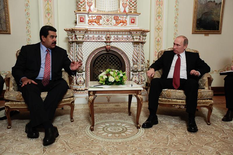 Las relaciones bilaterales y la estabilización de los precios del crudo centran reunión de Maduro y Putin.