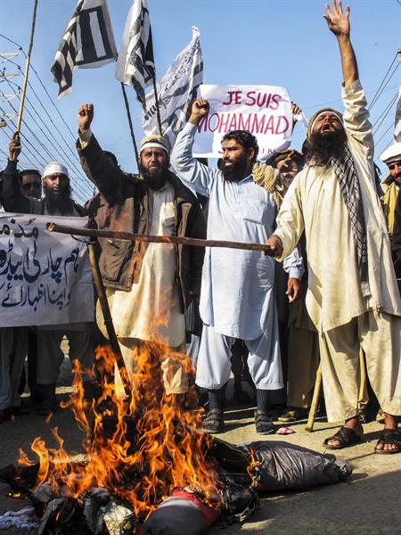 Pakistán protesta este viernes contra Charlie Hebdo.