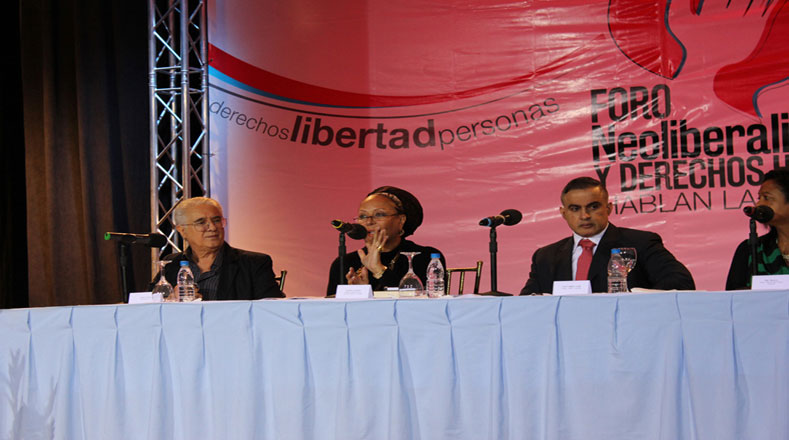Piedad Córdoba resaltó la lucha futurista de Hugo Chávez por los derechos humanos en Venezuela.