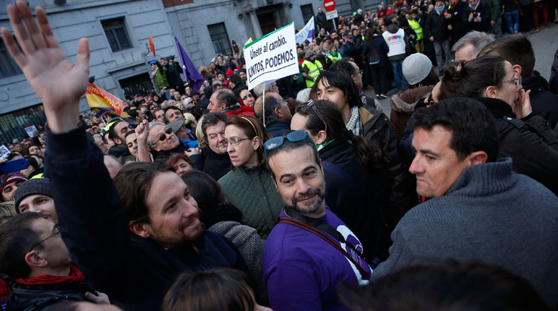 El líder de Podemos, Pablo Iglesias, saludó la masiva convocatoria.  