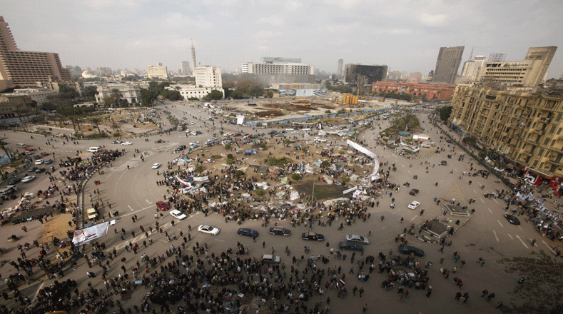 Calle Talaat Harb, cercana a la Plaza Tahrir sufre atentado explosivo