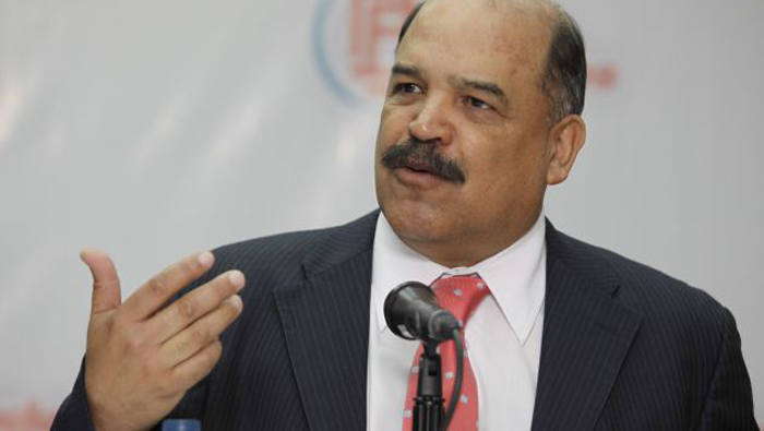El titular del Banco Central de Venezuela, Nelson Merentes, criticó los ataques de la derecha a la economía venezolana.
