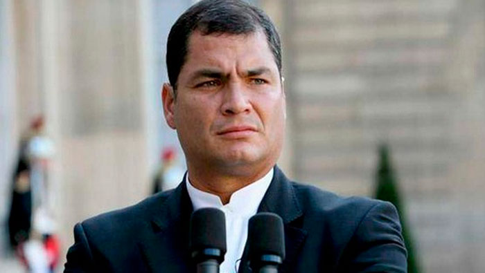 Correa recordó que la misma guerra que vive Venezuela se promovió previamente en Chile