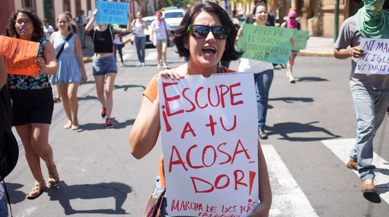 En Paraguay miles marcharon contra los piropos humillantes