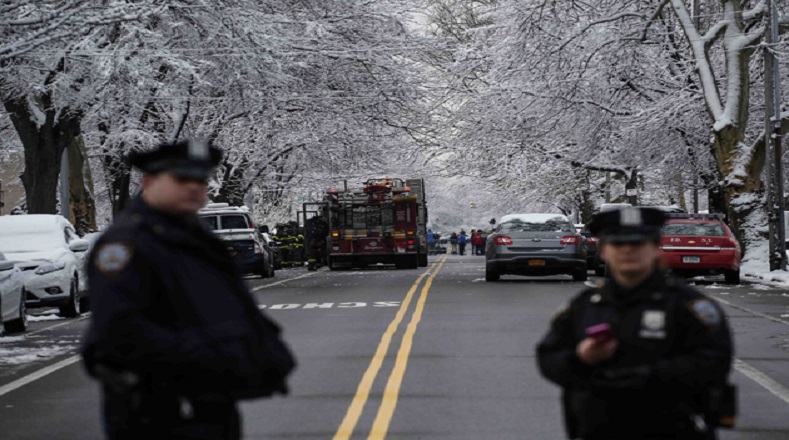 El Departamento de Bomberos dijo que el fuego se había registrado en la avenida Bedford de Brooklyn y pudo tenerlo controlado una hora después de que comenzara.