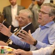 Se define Jeb Bush como "hispano" y escandaliza a los demócratas