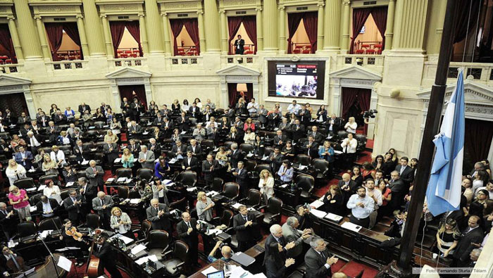 Cámara de Diputados argentina durante la aprobación de la Ley de estatización ferroviaria