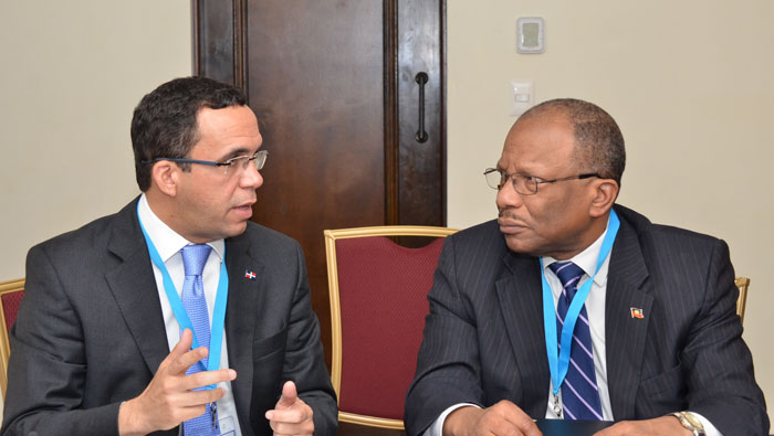 La dimisión fue confirmada durante una reunión con el ministro de exteriores de Dominicana.